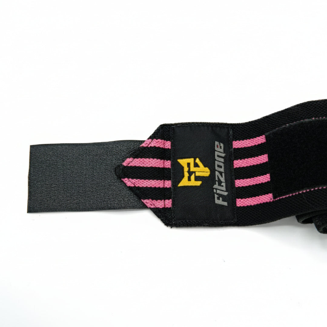 Black weightlifting belt with Fitzone logo on a dark background